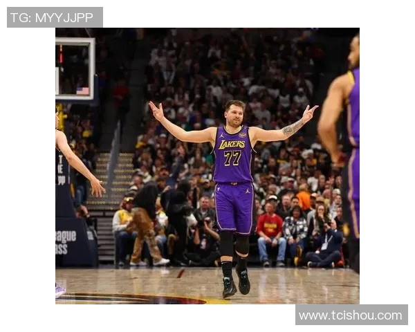 湖人重大利好！詹姆斯训练后无不适，有望打爵士复出，携手东契奇夺冠