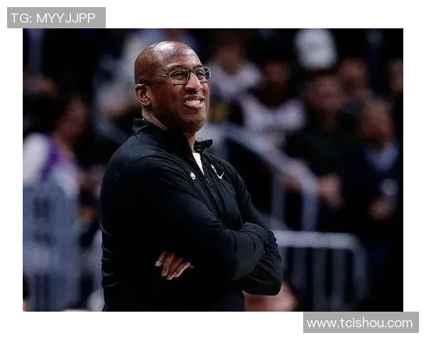 迈克·布朗高度赞扬福克斯&巴恩斯，但希望决赛是尼克斯赢球